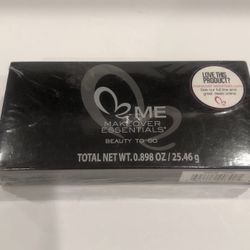 ME Makeover Essentials Beauty To Go New Sealed