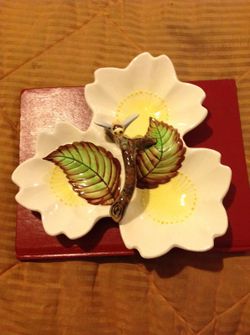 Vintage leftons trinket/nut/ candy dish