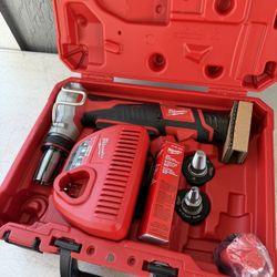 Milwaukee M12 12-Volt Lithium-Ion Cordless ProPEX Expansion Tool Kit