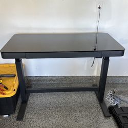 Electric Standing Desk - Great Condition