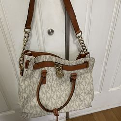 Michael Kors authentic purse Rarely Used