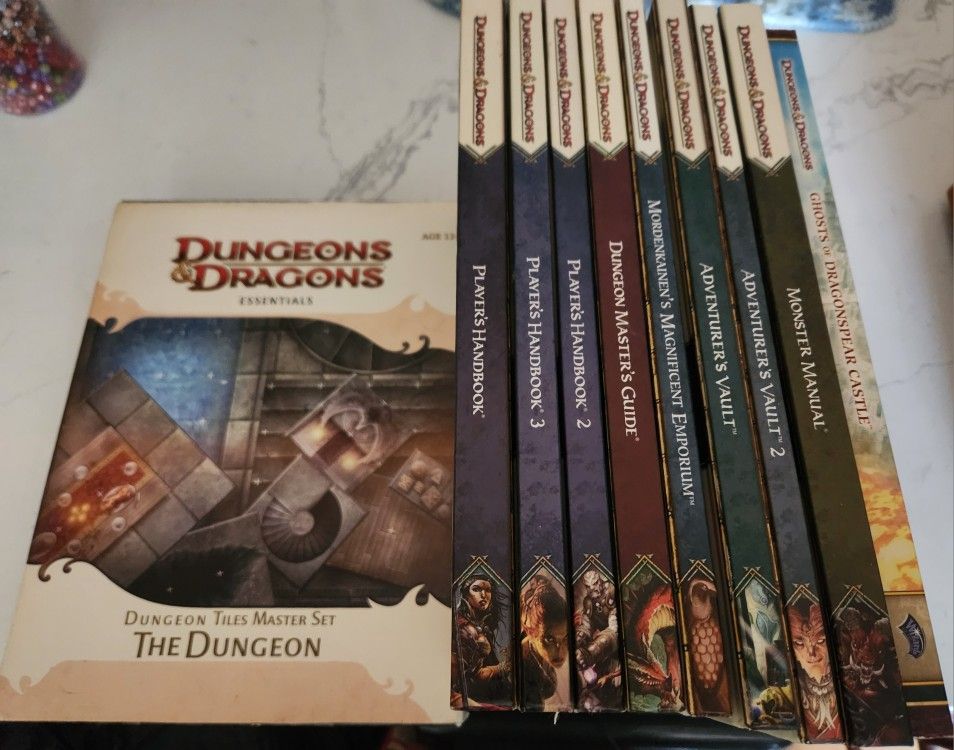 D&D (Dungeons and Dragons) Book Set
