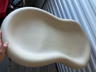 Keekaroo peanut changing pad