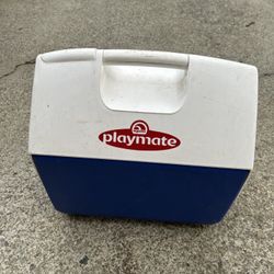 Igloo Playmate Lunch Cooler 