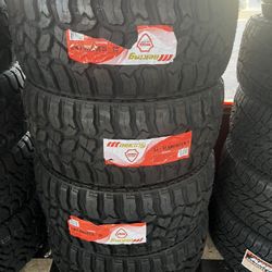 Vendo 33/12.50/R24 Nuevas Instacion Y BALANGE Las 4 Llantas Por $750