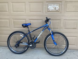 Giant Revel 2 Mountain Bike