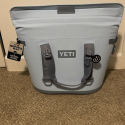 M30 TOTE SOFT COOLER