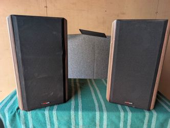 Polk Audio LSi9 Dynamic Ballace Book Shelf Speakers