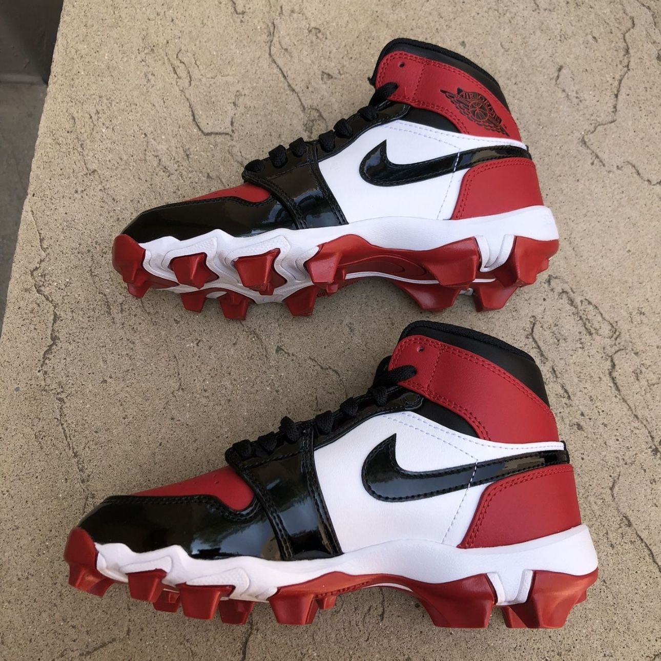 New Nike Air Jordan Mid Cleat Cleats Patent Bred Toe Baseball