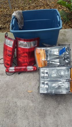2012 GMC pickup lights