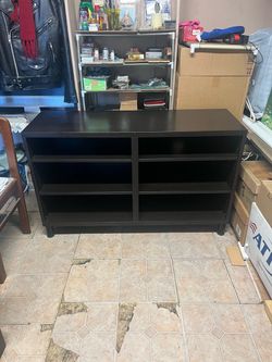 Black media console