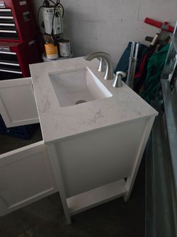 New bathroom vanity