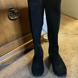 Woman’s Dress Boots