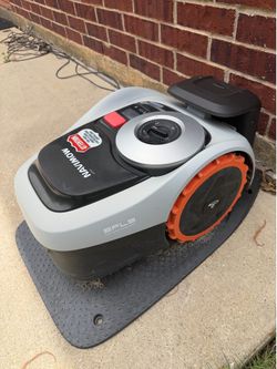 Segway Navimow i105 robotic mower