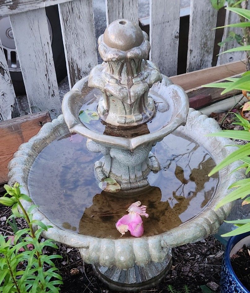 3 Tier Water Fountain
