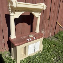 Outdoor Play Kitchen 
