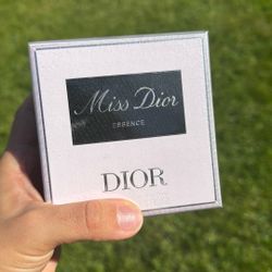 Miss Dior Essence Perfume AUTHENTIC Big Size New , Retail $270