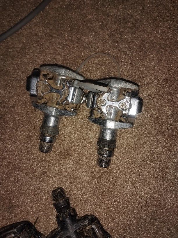 Shimano pd-m747
