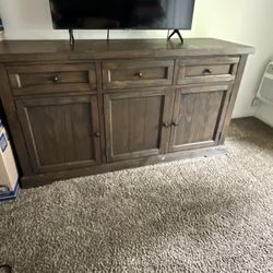 Buffet Cabinet/ TV Stand