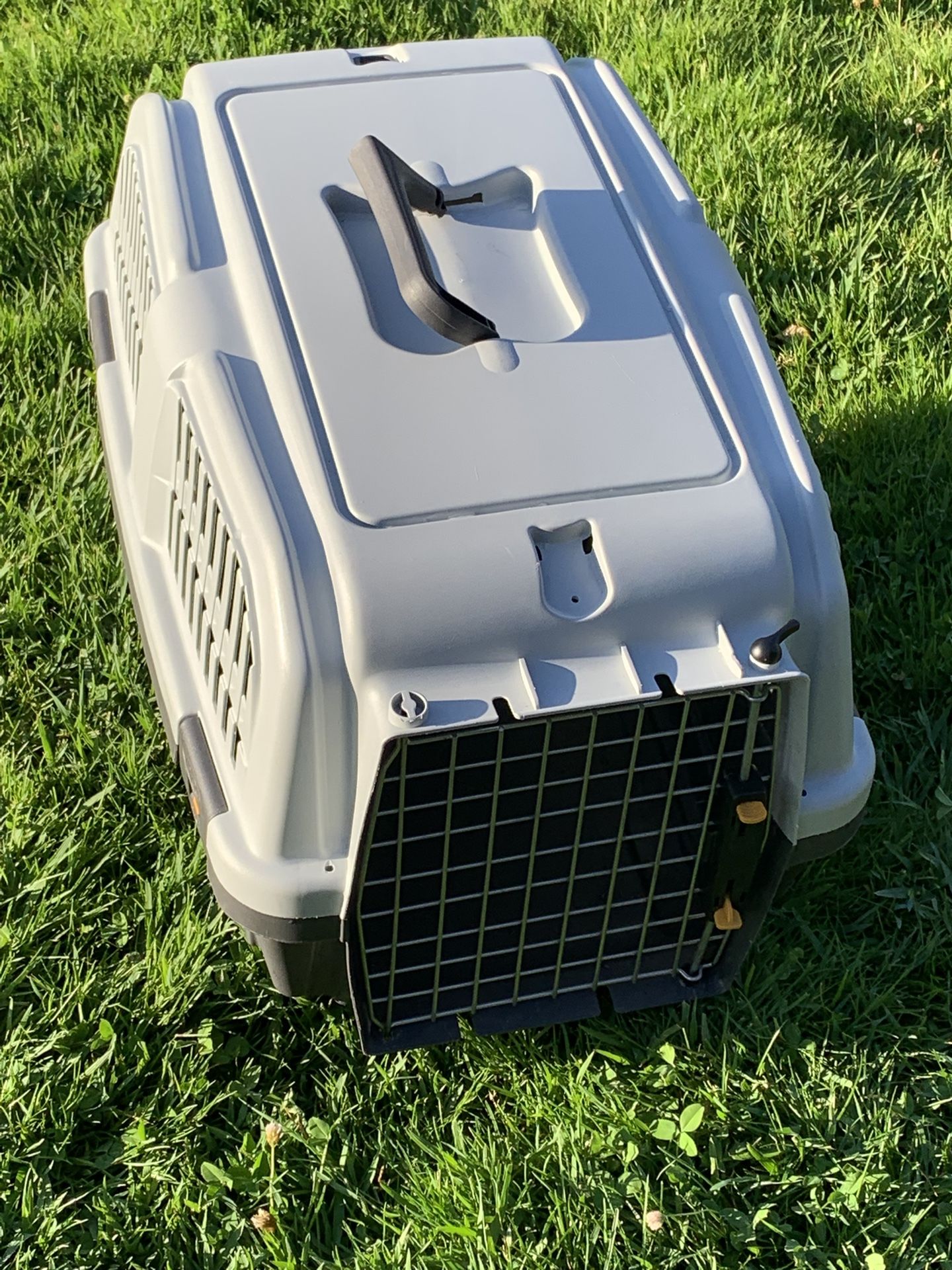 Pet Carrier Medium