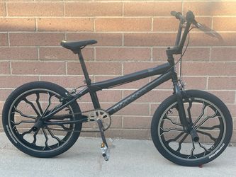 Mongoose Rebel Bmx Bike