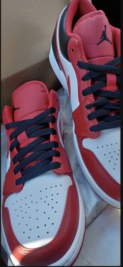 Air Jordan 1 Low 
Size 10