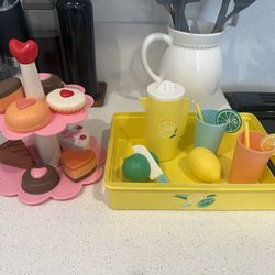 pretend tea set.