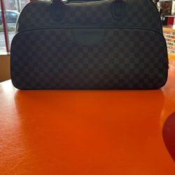 Lv Duffle Bag