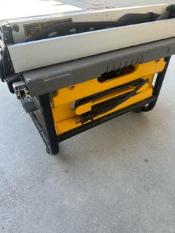 DeWalt Portable 10 inch Table Saw