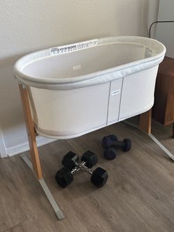 free Baby Bjorn bassinet