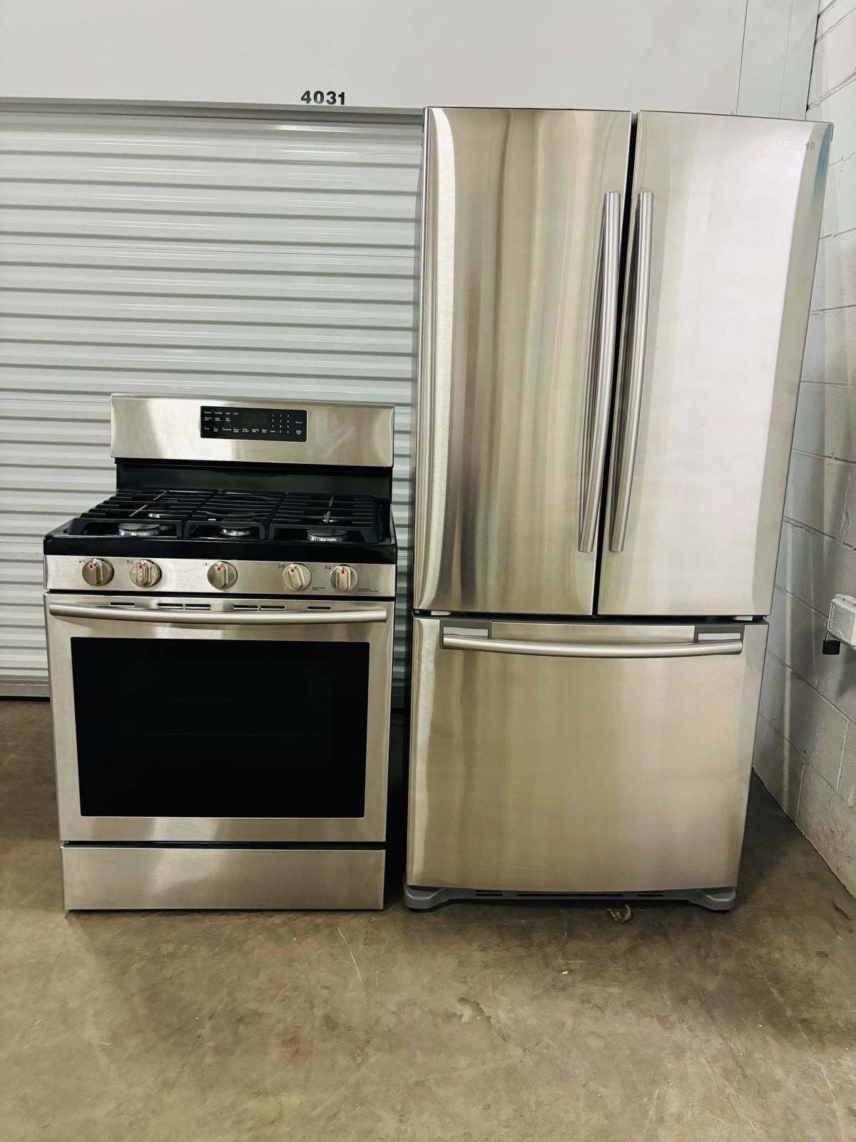 Samsung Refrigerator + Stove Set – Great Deal!