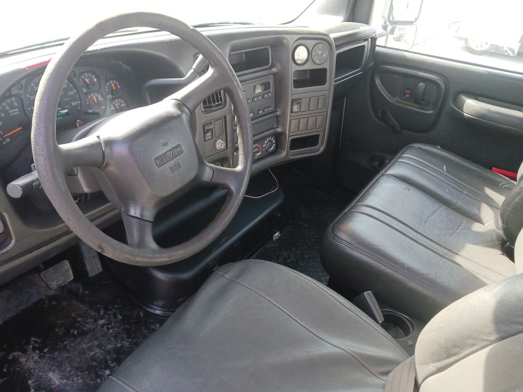 2005 GMC C5500