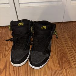 Nike SB Dunk High Necklace Sz 10