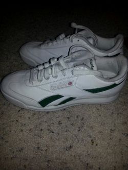 Mens Reeboks size 8