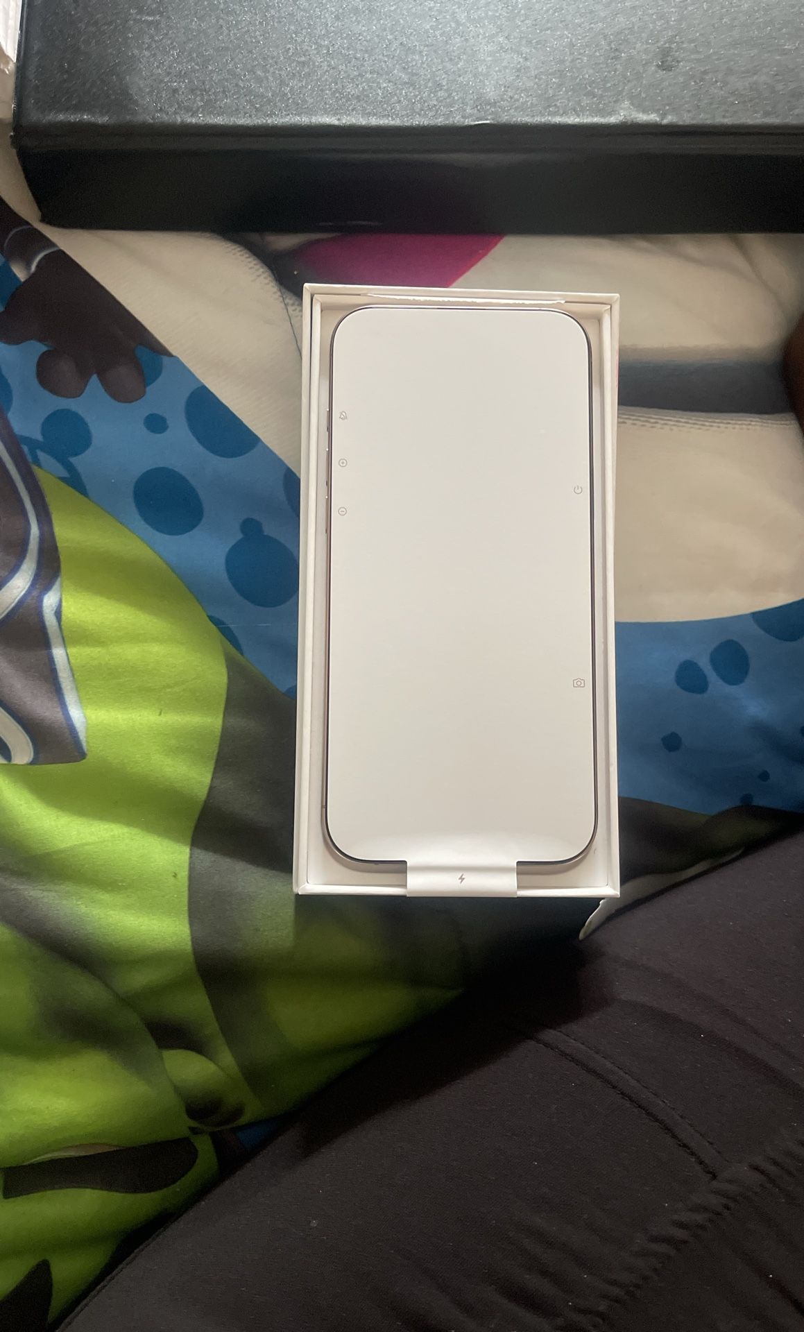 iPhone 16 Max Pro