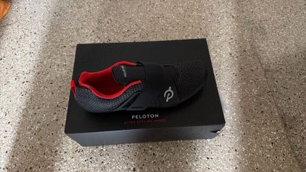 New Peloton Cycling Shoes Size 9.5