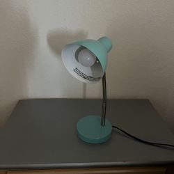 Desk lamp