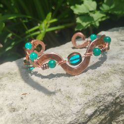 Handmade copper bracelet "controlled chaos"