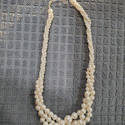 Pearl Necklace 