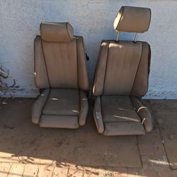 E30 Seats 