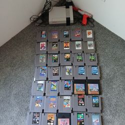 Nintendo NES With35 Games 