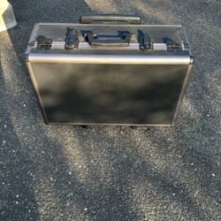 Vanguard Carry On Luggage 