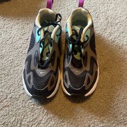 Nike Air Max 200 Black Silver and Pink
