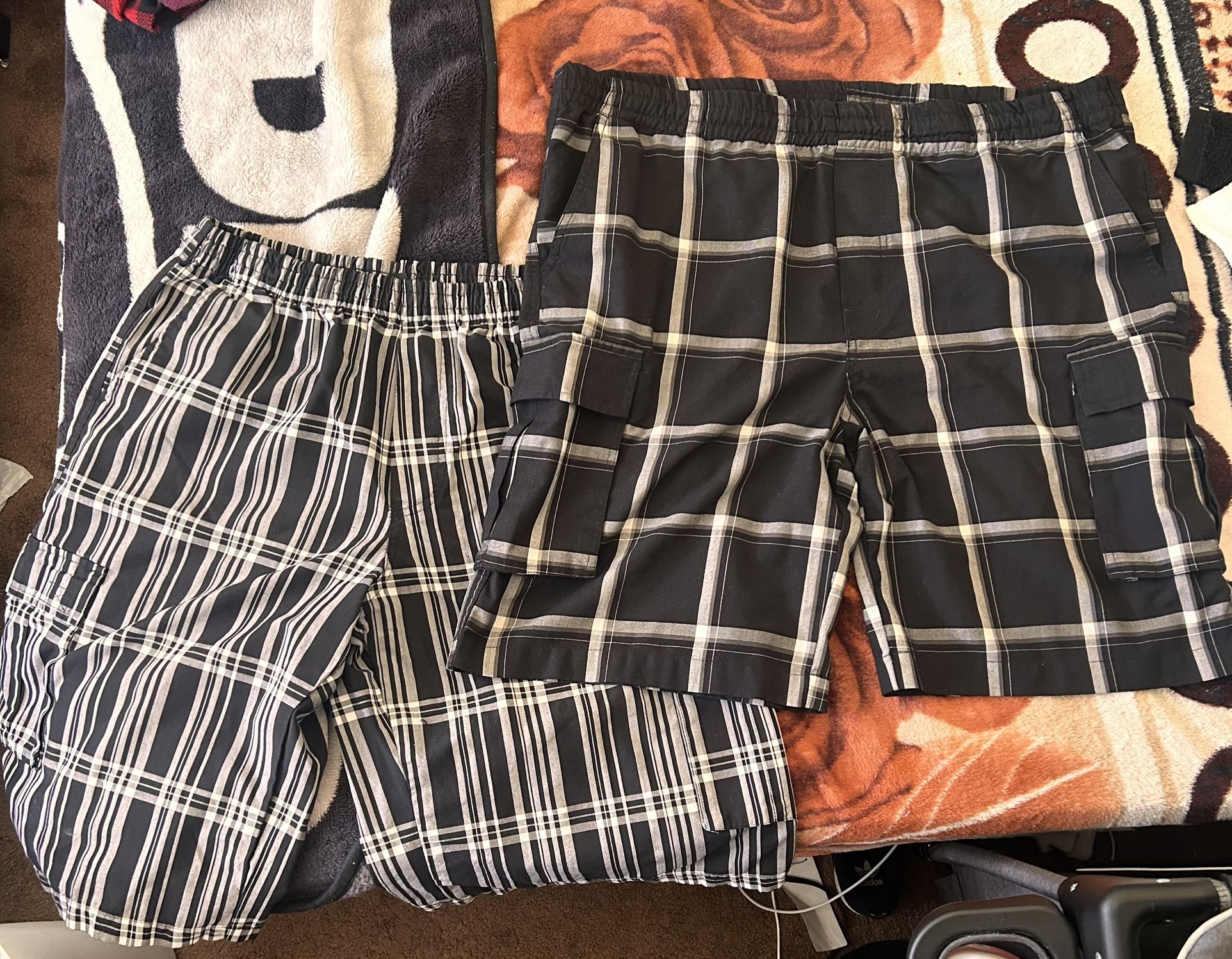 2 Shaka Wear Shorts 