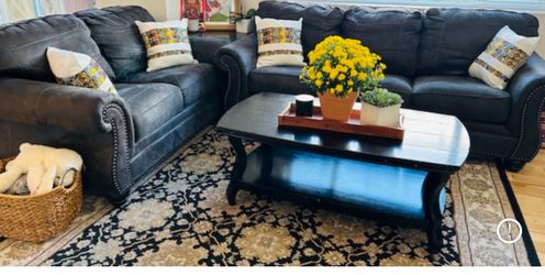 Couch set