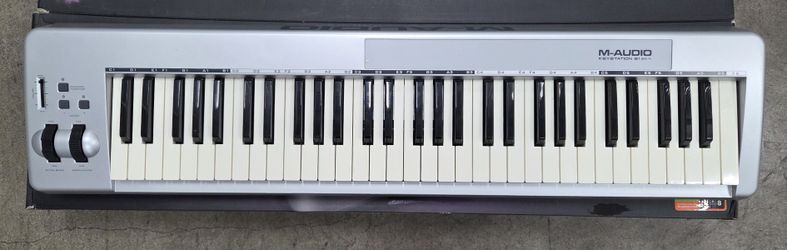 M-Audio Keyboard (61es)
