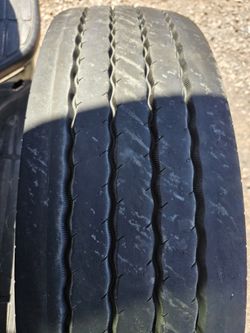 295/75/22.5 SEMI TIRE