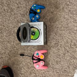 50$ Gamecube 1 Game And Controllers
