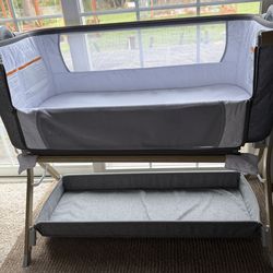 KoolerThings 3 in 1 Baby Bassinet, Bedside Sleeper (sheets and mattress protectors included)