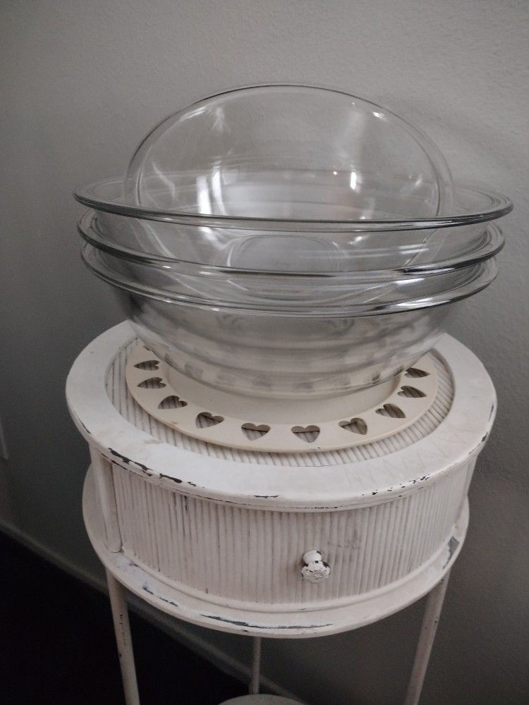 Vintage, Pyrex, Bowls,Set Of 4, 3,4.0L, 1 , 2.5L.